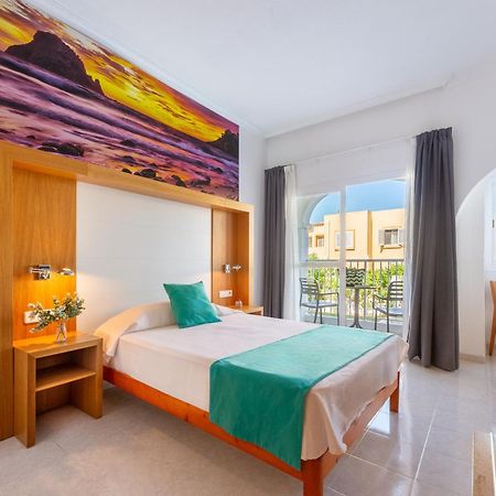 Hotel Apartamentos Vibra San Marino Сан-Антоніо Екстер'єр фото