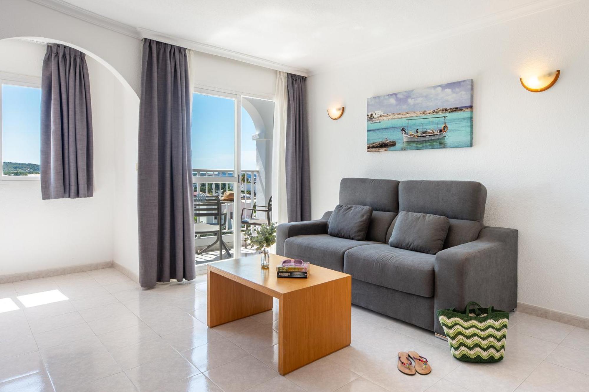 Hotel Apartamentos Vibra San Marino Сан-Антоніо Екстер'єр фото