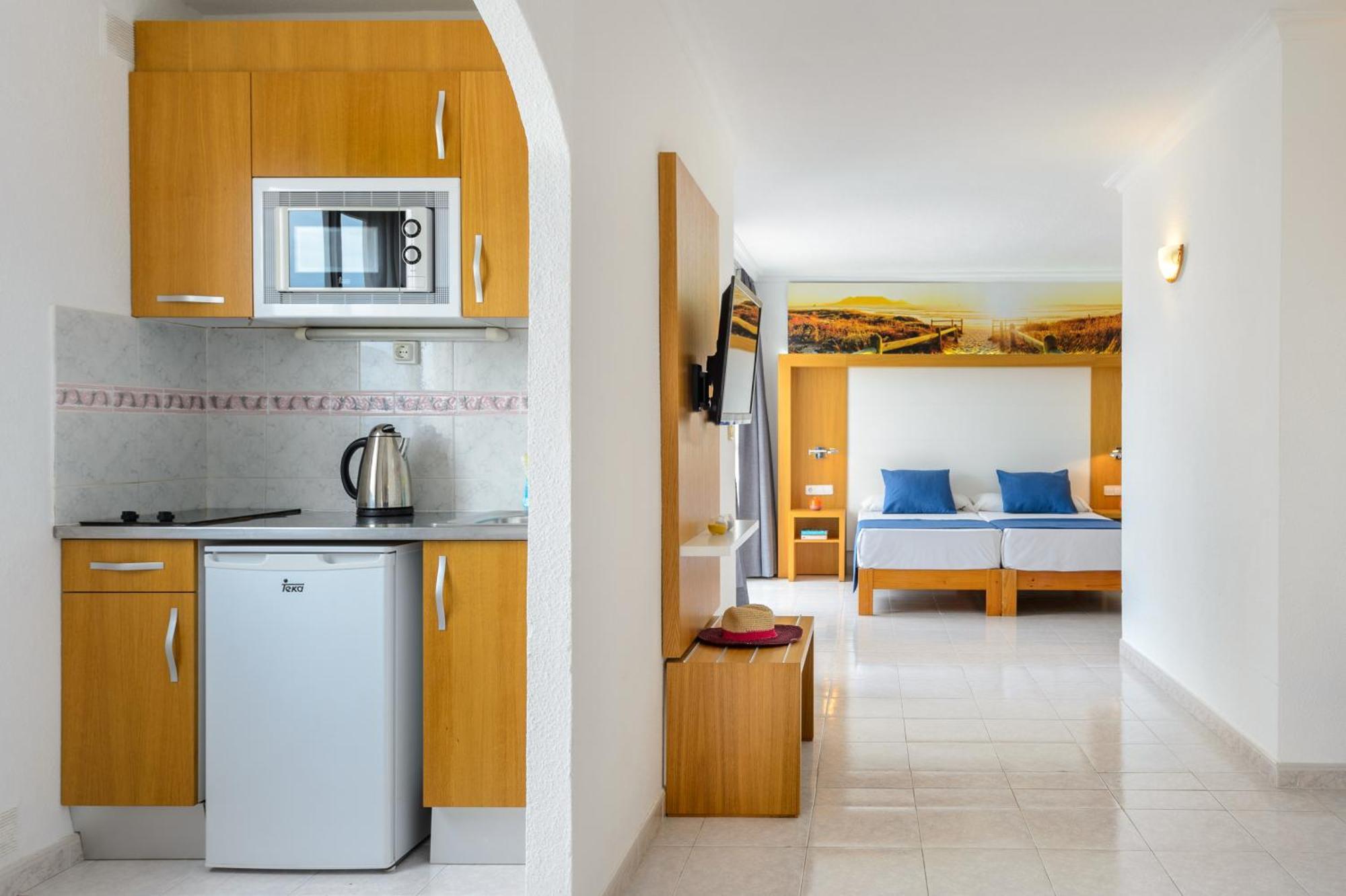 Hotel Apartamentos Vibra San Marino Сан-Антоніо Екстер'єр фото